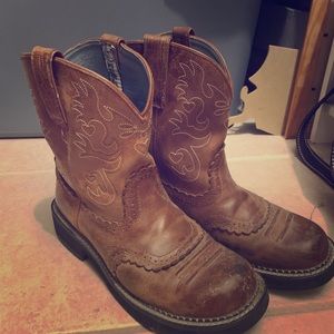 Ariat fat baby sz 9